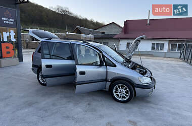 Минивэн Opel Zafira 2000 в 