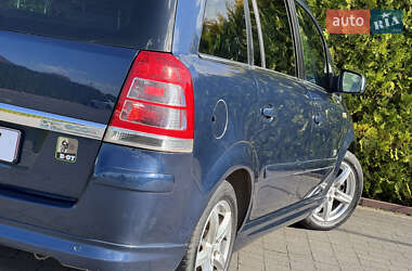 Мінівен Opel Zafira 2011 в 
