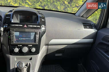 Мінівен Opel Zafira 2011 в 