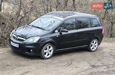 Минивэн Opel Zafira 2008 в 