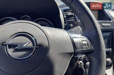 Мінівен Opel Zafira 2010 в 