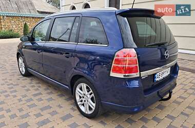 Минивэн Opel Zafira 2007 в 