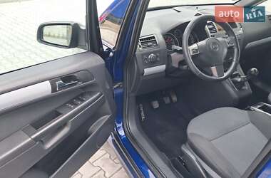 Минивэн Opel Zafira 2007 в 