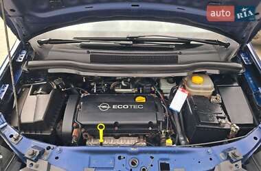 Минивэн Opel Zafira 2007 в 
