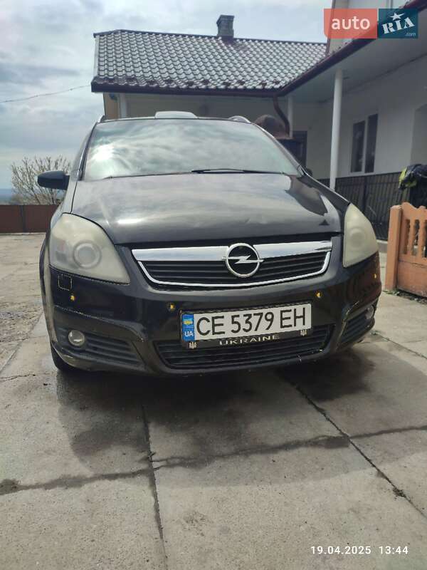 Минивэн Opel Zafira 2005 в Глыбокой
