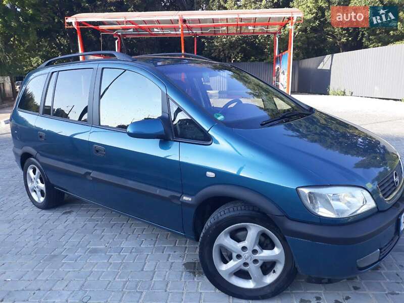 Минивэн Opel Zafira 2001 в Краматорске