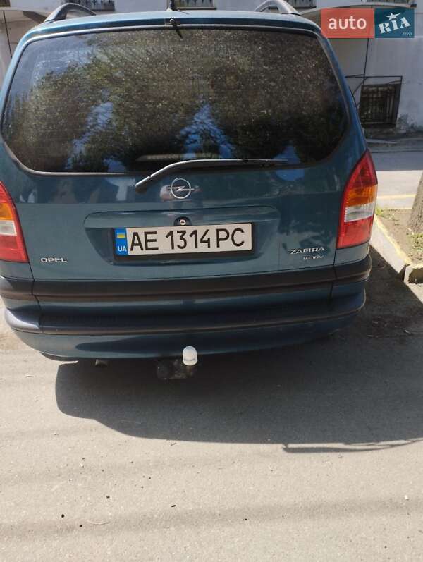 Минивэн Opel Zafira 2001 в Краматорске