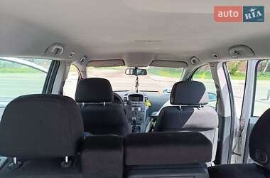 Минивэн Opel Zafira 2006 в 