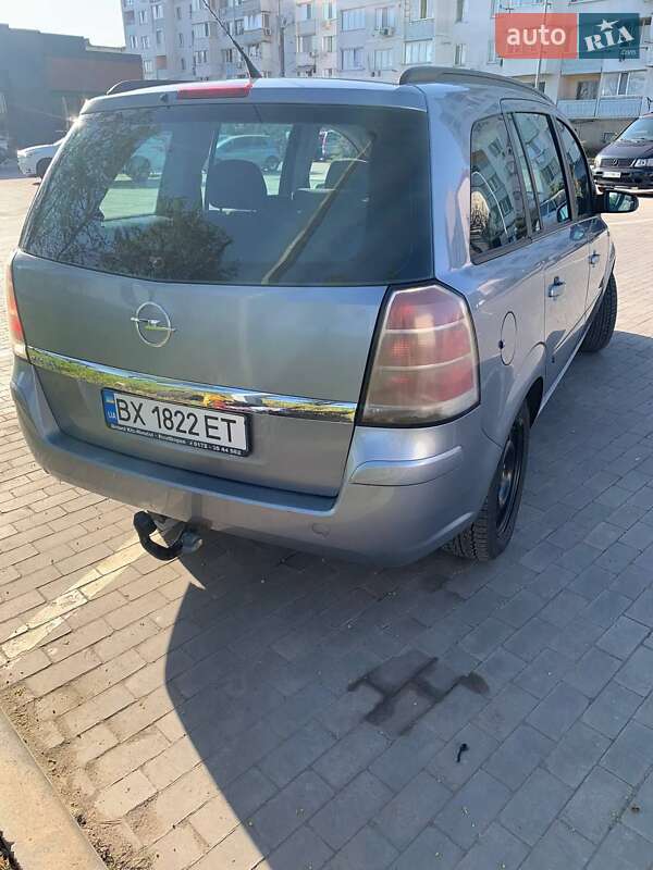 Минивэн Opel Zafira 2006 в Одессе