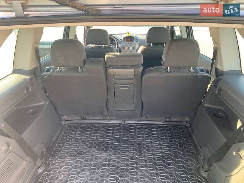 Минивэн Opel Zafira 2006 в Одессе