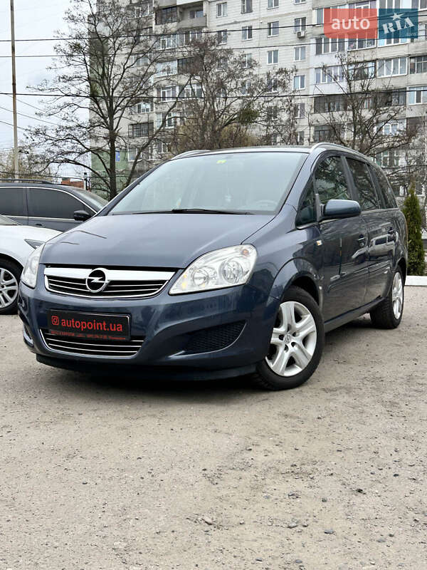 Минивэн Opel Zafira 2008 в 