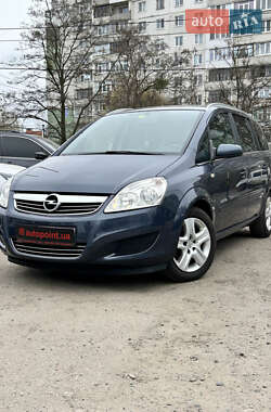 Минивэн Opel Zafira 2008 в 