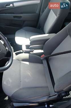 Минивэн Opel Zafira 2011 в 