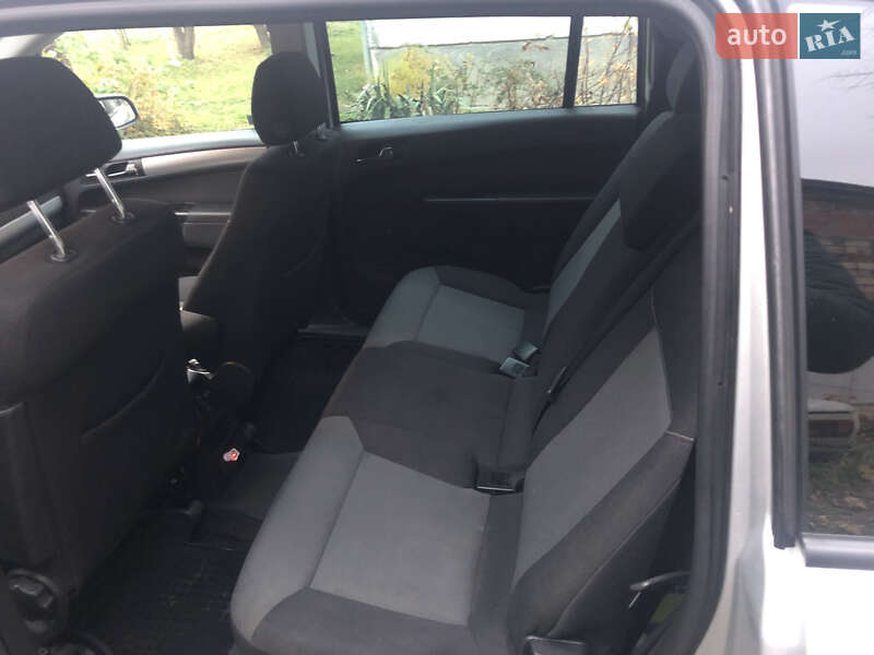 Мінівен Opel Zafira 2006 в Львові
