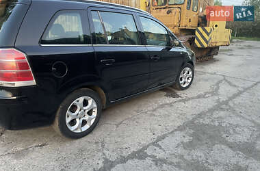Минивэн Opel Zafira 2005 в 