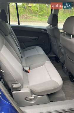 Минивэн Opel Zafira 2008 в 