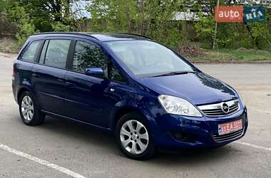 Минивэн Opel Zafira 2008 в 