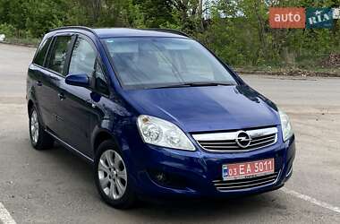 Минивэн Opel Zafira 2008 в 