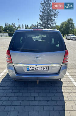 Мінівен Opel Zafira 2010 в 