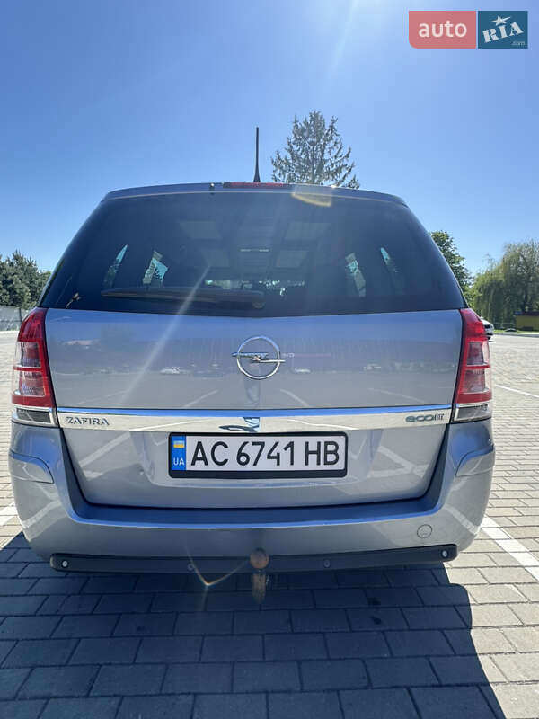 Мінівен Opel Zafira 2010 в Луцьку