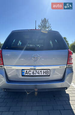 Мінівен Opel Zafira 2010 в 