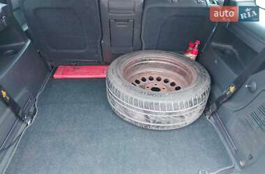 Минивэн Opel Zafira 2005 в 
