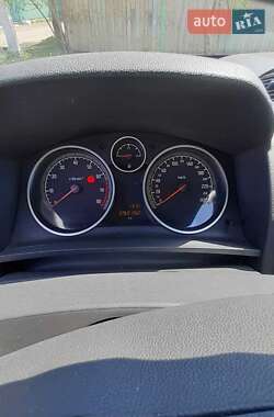 Минивэн Opel Zafira 2005 в 
