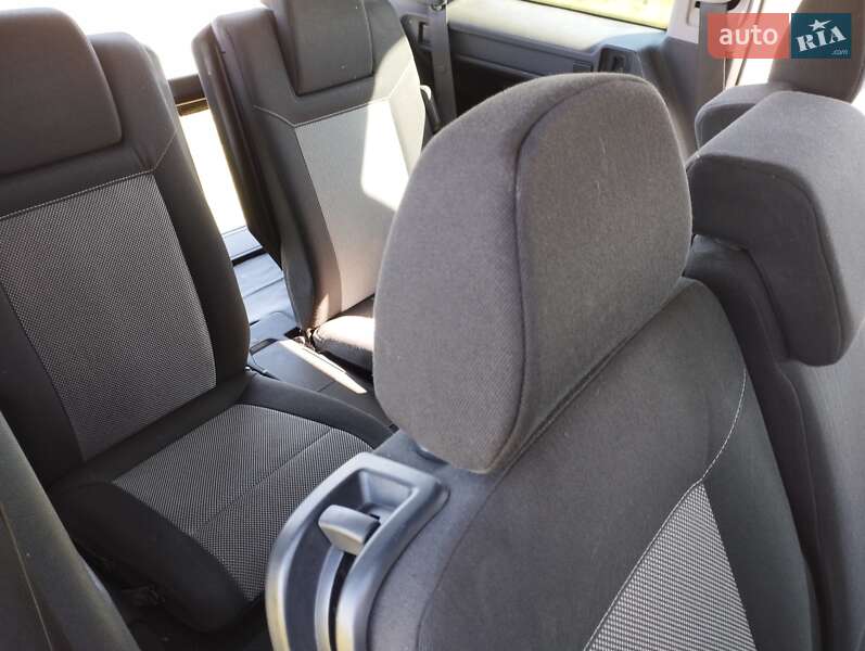 Минивэн Opel Zafira 2012 в Кременце фото 32 Минивэн Opel Zafira 2012 в Кременце