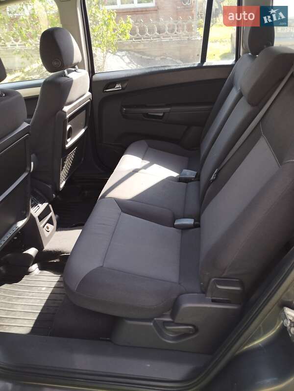 Минивэн Opel Zafira 2009 в Бердичеве