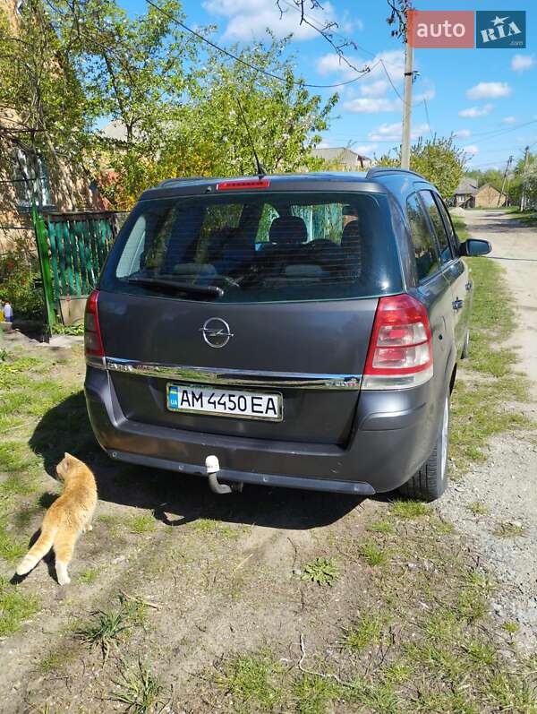 Минивэн Opel Zafira 2009 в Бердичеве