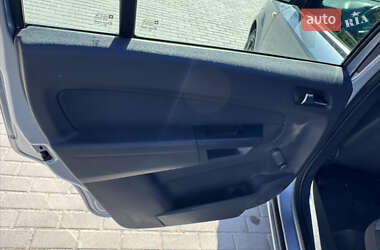 Мінівен Opel Zafira 2009 в 