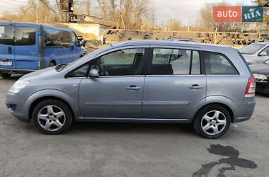Минивэн Opel Zafira 2008 в Запорожье