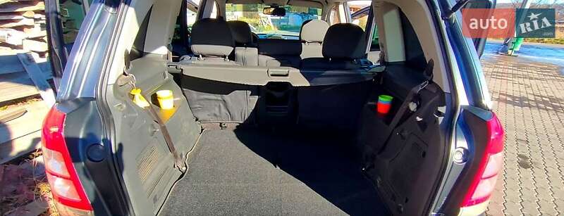 Минивэн Opel Zafira 2010 в Калуше