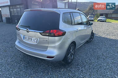 Минивэн Opel Zafira 2014 в 