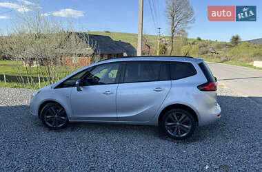 Минивэн Opel Zafira 2014 в 