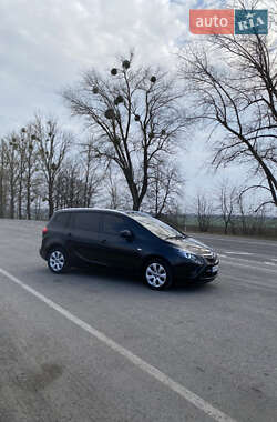 Микровэн Opel Zafira 2014 в 