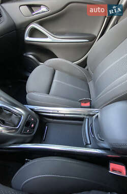 Микровэн Opel Zafira 2014 в 