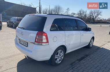 Минивэн Opel Zafira 2013 в 