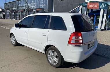 Минивэн Opel Zafira 2013 в 