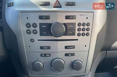 Минивэн Opel Zafira 2013 в 