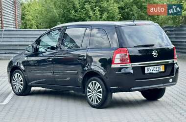Мінівен Opel Zafira 2013 в 