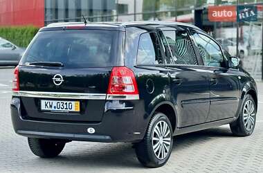 Мінівен Opel Zafira 2013 в 