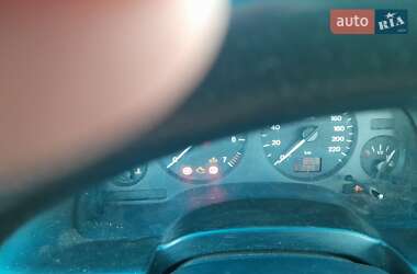 Мінівен Opel Zafira 2001 в Чернівцях