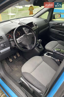 Мінівен Opel Zafira 2005 в 