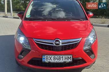 Минивэн Opel Zafira 2012 в 