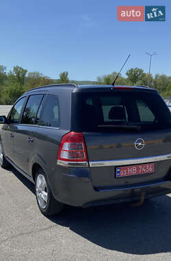 Минивэн Opel Zafira 2011 в 