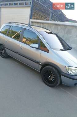 Минивэн Opel Zafira 2004 в Семеновке