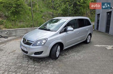 Минивэн Opel Zafira 2010 в Николаеве