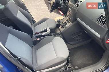 Мінівен Opel Zafira 2005 в 