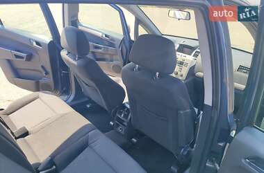Минивэн Opel Zafira 2008 в 